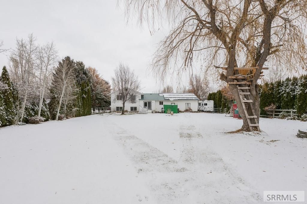 Image 44 of property listing at 3850 E 12 N, Rigby, ID 83442