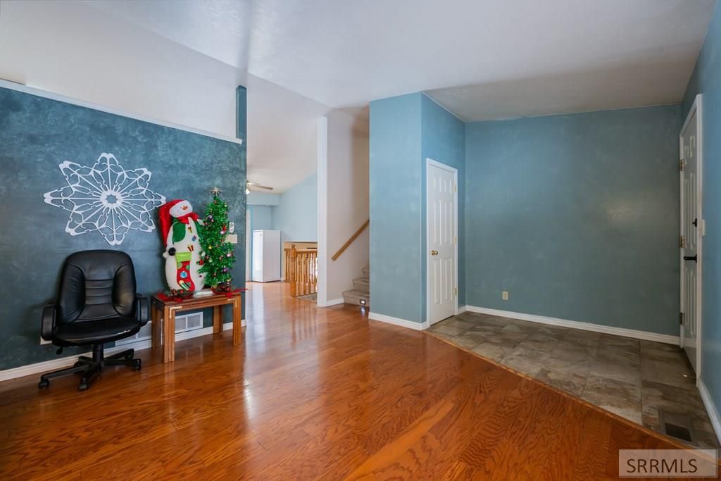 Image 9 of property listing at 3850 E 12 N, Rigby, ID 83442