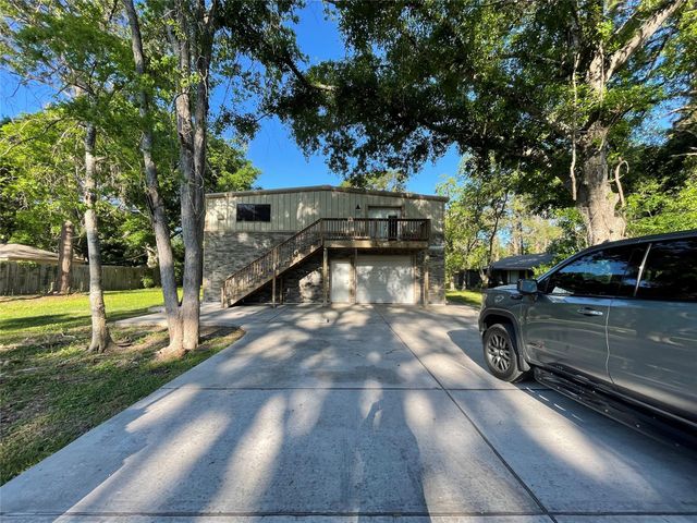 3406 E Bayou Drive E B, Dickinson, TX 77539