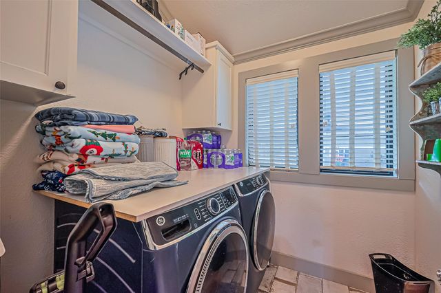 500 W Post Office Street, Eagle Lake, TX 77434