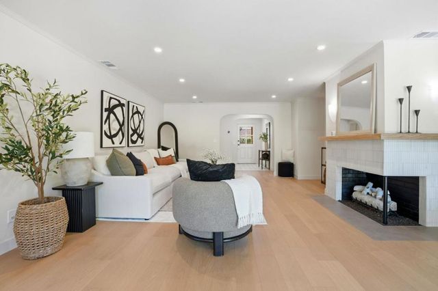 224 Lexington Drive, Menlo Park, CA 94025