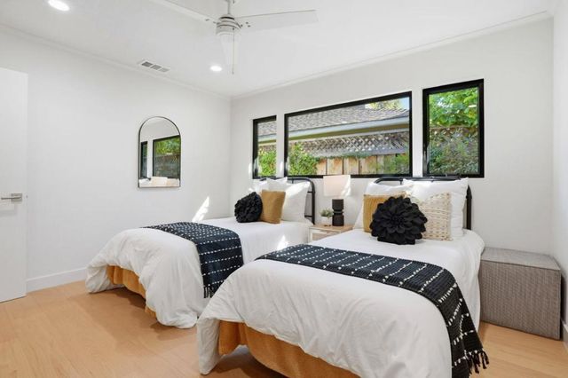 224 Lexington Drive, Menlo Park, CA 94025