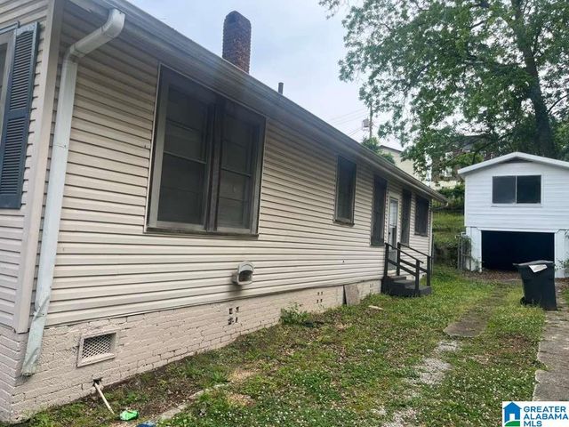 1521 GRAYMONT AVENUE W, Birmingham, AL 35208