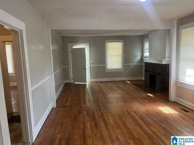 1521 GRAYMONT AVENUE W, Birmingham, AL 35208