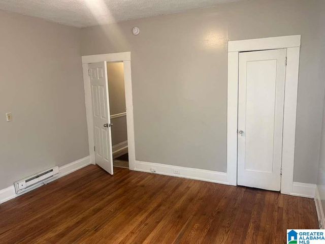 1521 GRAYMONT AVENUE W, Birmingham, AL 35208