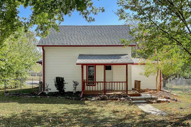 540 B Street, Palmyra, NE 68418