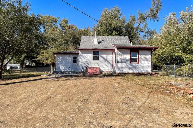540 B Street, Palmyra, NE 68418