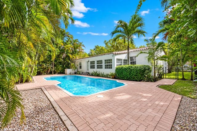 836 Alberca St, Coral Gables, FL 33134