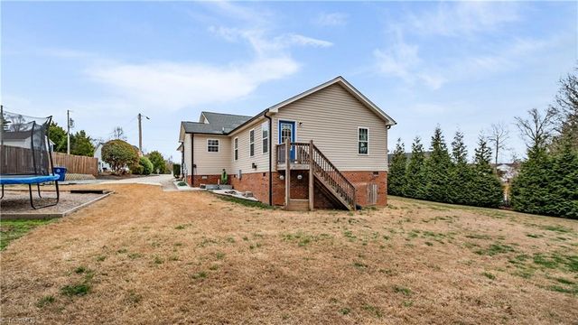 4215 Water Oak Court, Randleman, NC 27317