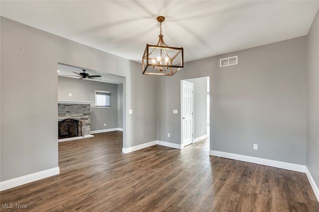 3915 Mahoning Avenue, Austintown, OH 44515