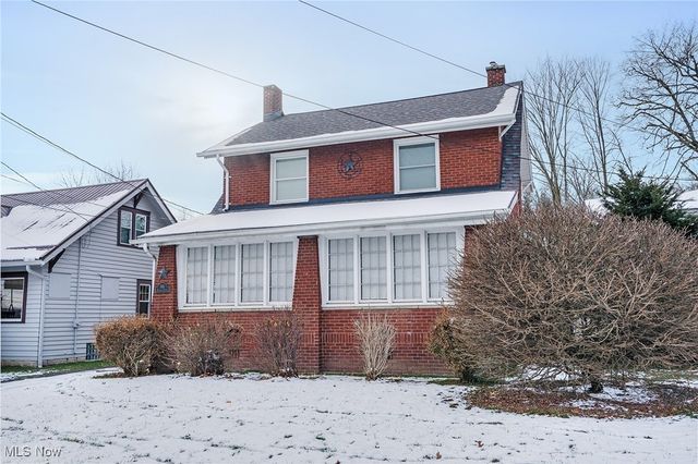 3915 Mahoning Avenue, Austintown, OH 44515