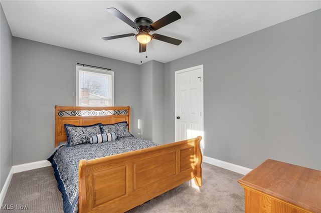 3915 Mahoning Avenue, Austintown, OH 44515