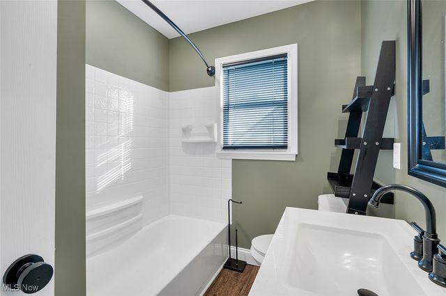 3915 Mahoning Avenue, Austintown, OH 44515