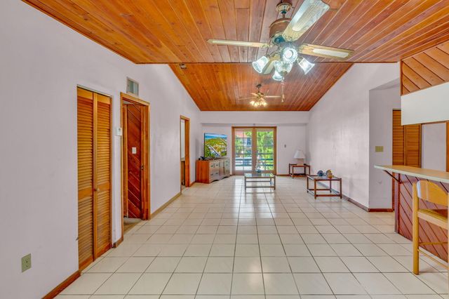 27 Lycaloma Avenue, Key Largo, FL 33037