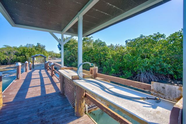 27 Lycaloma Avenue, Key Largo, FL 33037