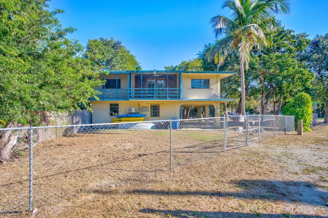 27 Lycaloma Avenue, Key Largo, FL 33037