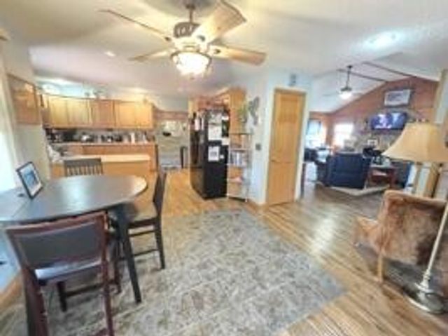 3221 S 124th Road, Flemington, MO 65650