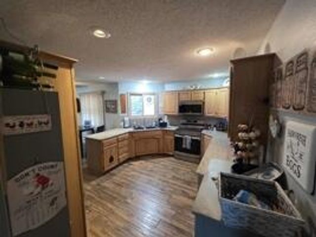 3221 S 124th Road, Flemington, MO 65650