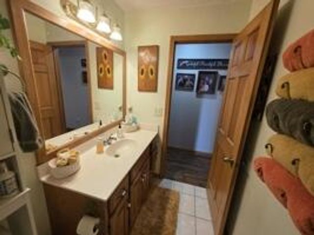 3221 S 124th Road, Flemington, MO 65650