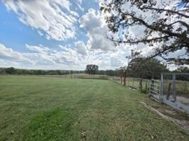 3221 S 124th Road, Flemington, MO 65650