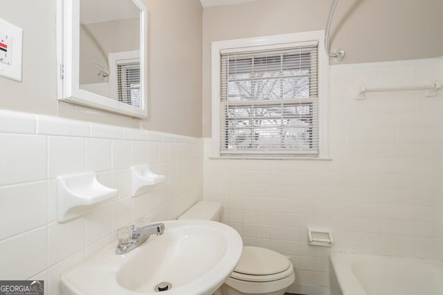 3276 Elm Street, College Park, GA 30337