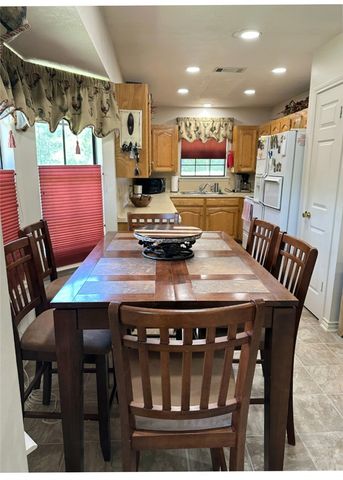 219 Ripple Creek Lane, Somerville, TX 77879