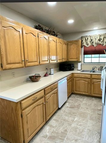 219 Ripple Creek Lane, Somerville, TX 77879