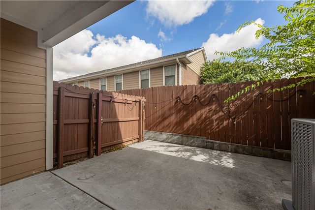 1000 Spring Loop 1507, College Station, TX 77840