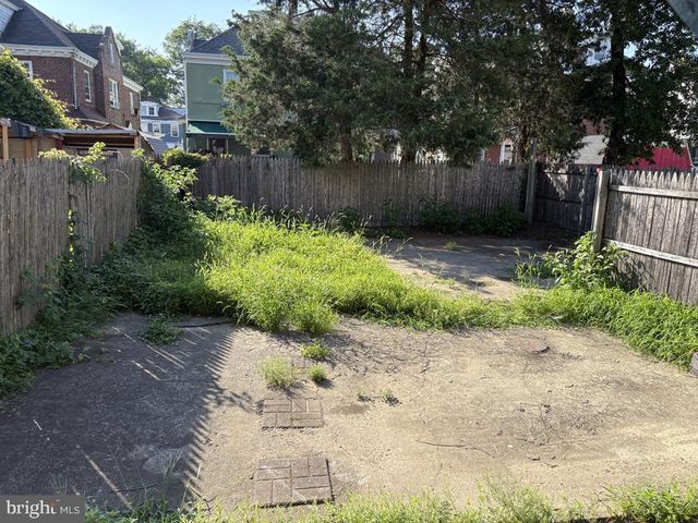 21 S WESTFIELD AVE, Trenton, NJ 08618
