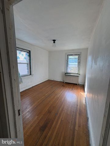21 S WESTFIELD AVE, Trenton, NJ 08618