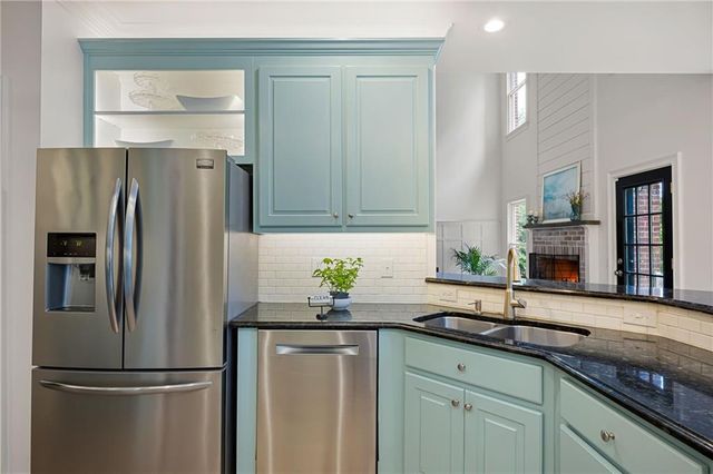 5742 Brookstone Drive NW, Acworth, GA 30101