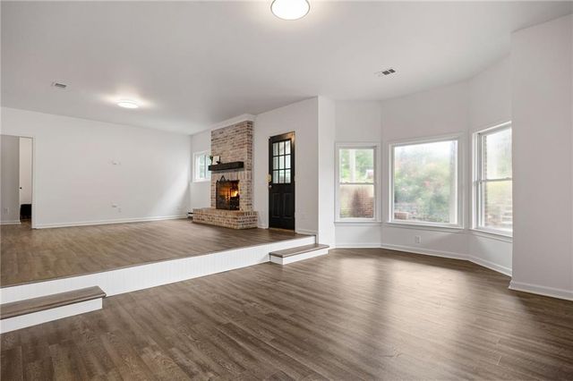 5742 Brookstone Drive NW, Acworth, GA 30101