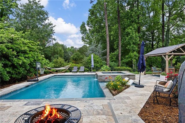 5742 Brookstone Drive NW, Acworth, GA 30101