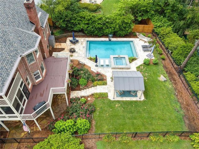 5742 Brookstone Drive NW, Acworth, GA 30101