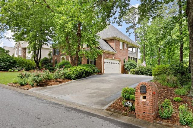 5742 Brookstone Drive NW, Acworth, GA 30101