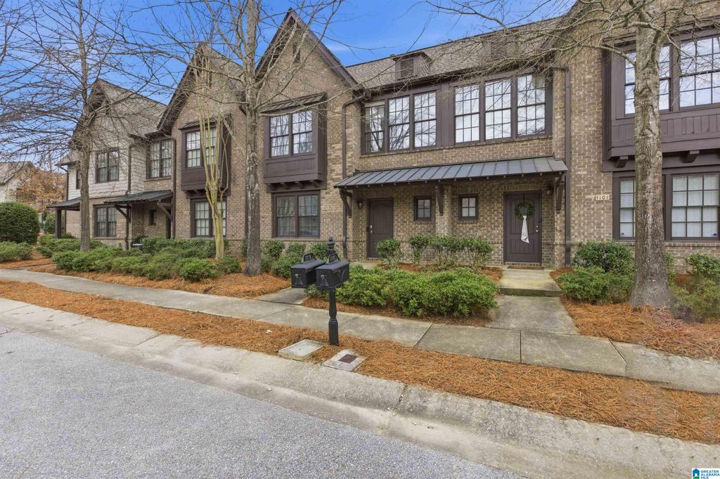 1105 INVERNESS COVE WAY, Birmingham, AL 35242