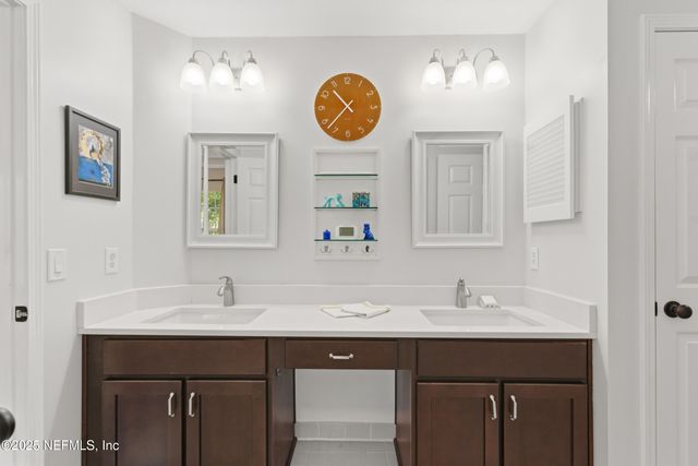 557 FEATHER OAKS Court, Orange Park, FL 32073