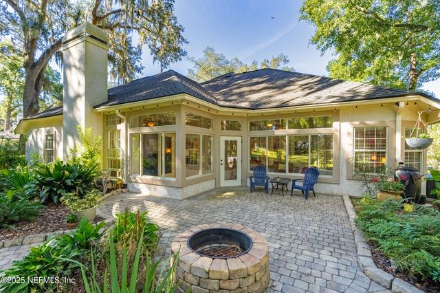 557 FEATHER OAKS Court, Orange Park, FL 32073