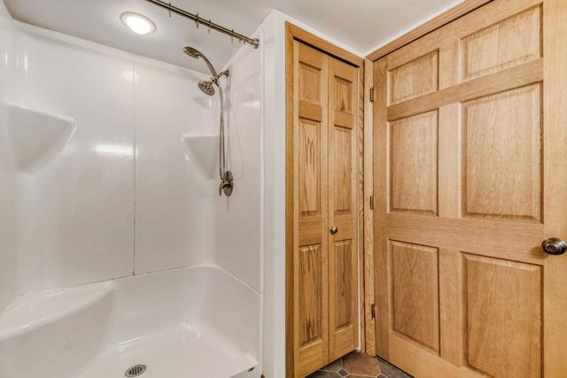 2904 Sheldon Street, Roseville, MN 55113
