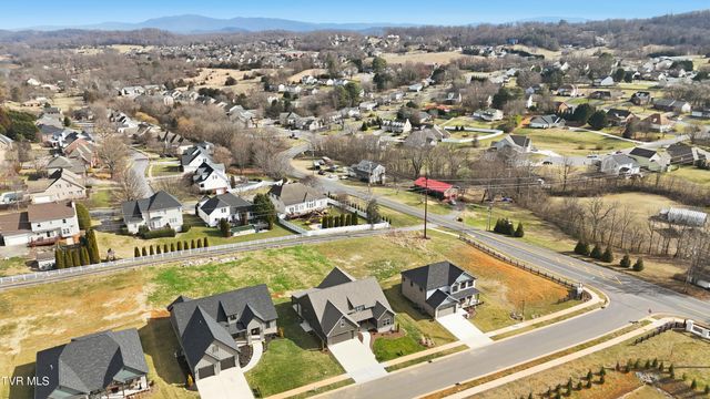 20 Glaze Farm Way, Johnson City, TN 37601