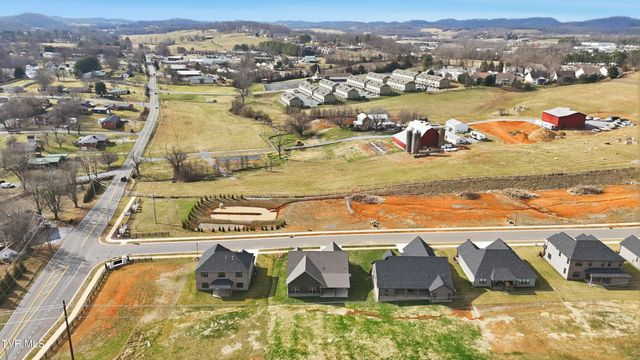 20 Glaze Farm Way, Johnson City, TN 37601