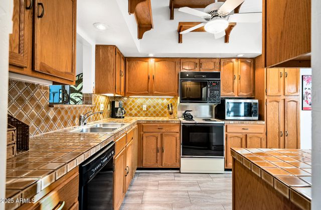 11625 N 40TH Way, Phoenix, AZ 85028