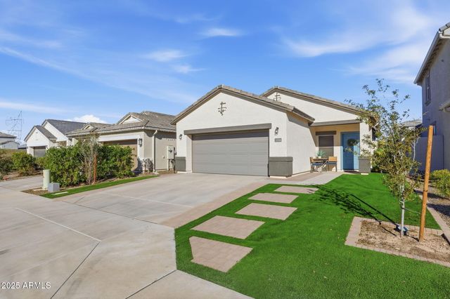 3350 W SPAULDING Avenue, Apache Junction, AZ 85120