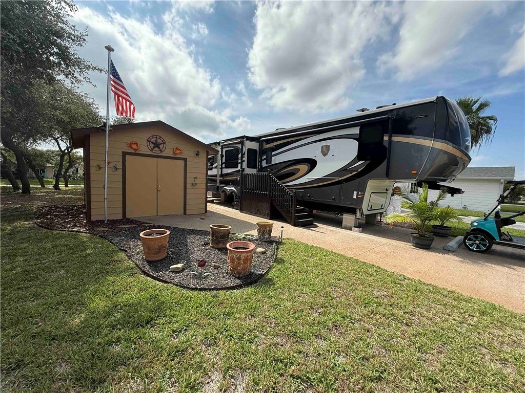 107 Augusta Circle, Aransas Pass, TX 78336 — photo 4