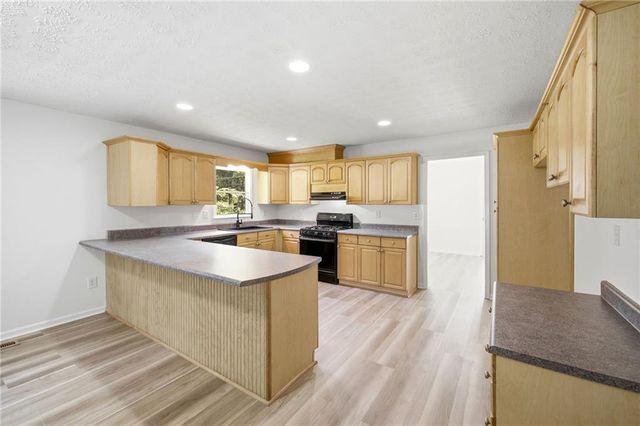 188 Poplar Street, Buford, GA 30518