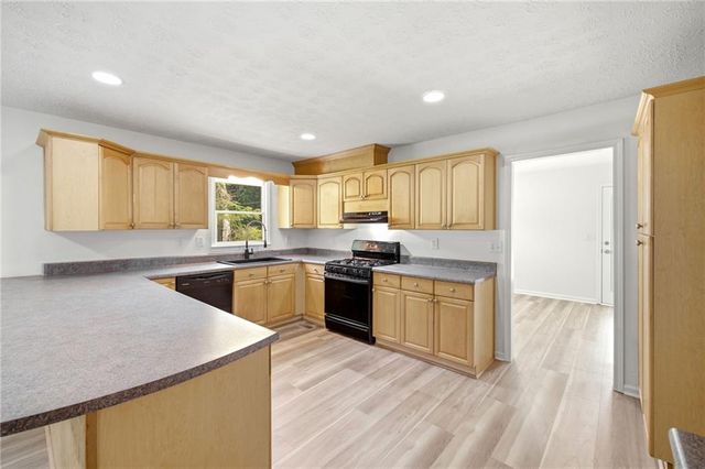 188 Poplar Street, Buford, GA 30518