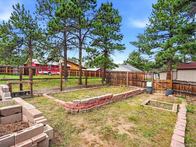 30402 Hilltop Dr, Evergreen, CO 80439