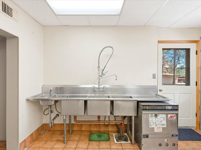 30402 Hilltop Dr, Evergreen, CO 80439
