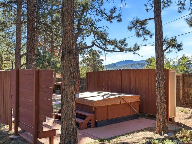 30402 Hilltop Dr, Evergreen, CO 80439