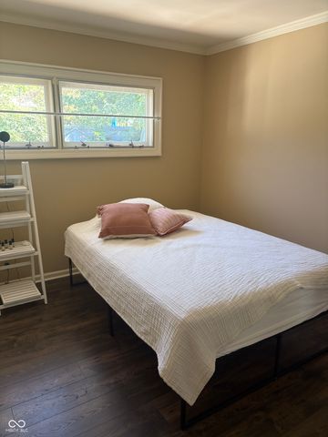 1921 Washington Street, Columbus, IN 47201